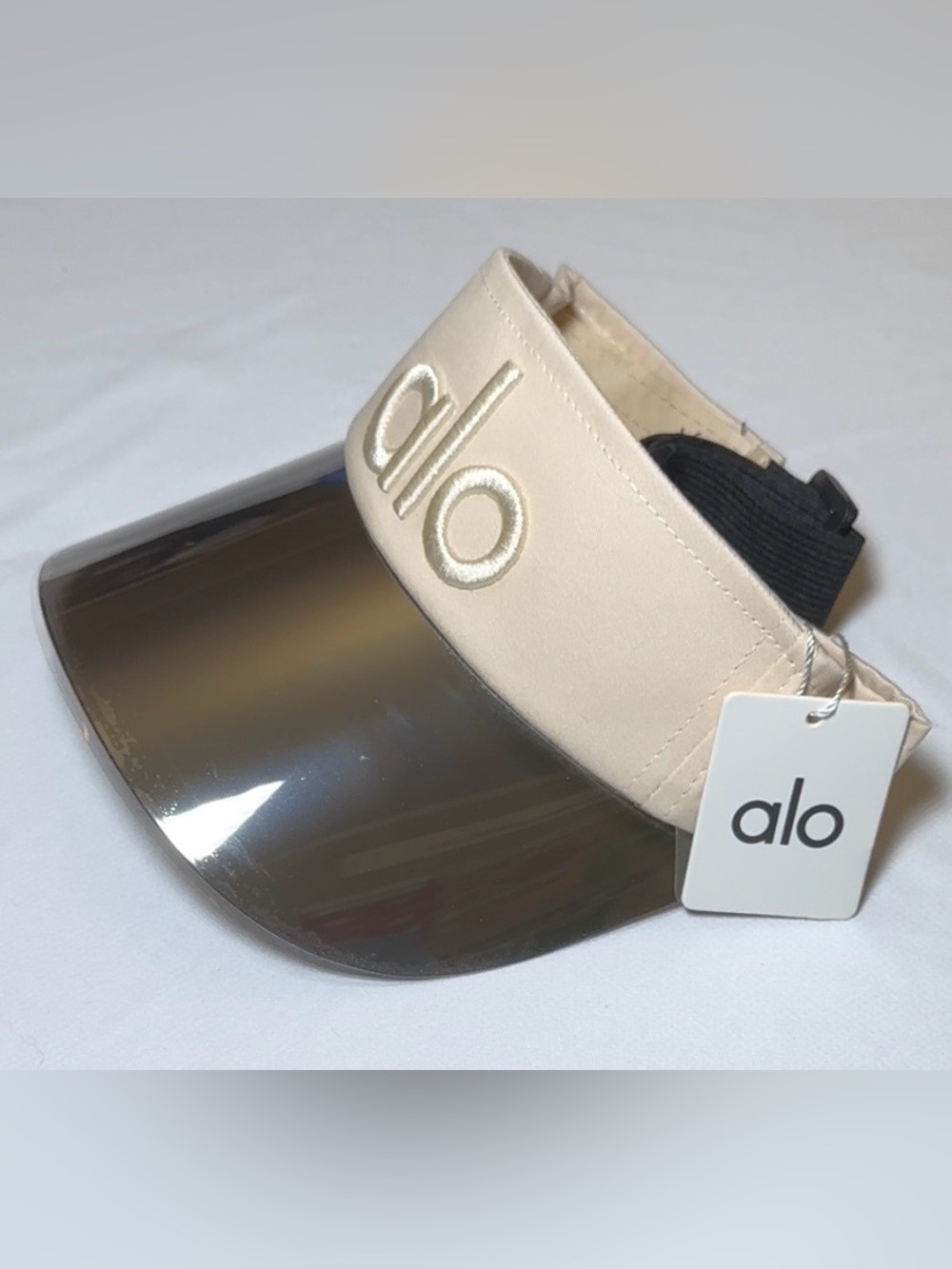 ALO Yoga Creamy Vanilla Visor with Tinted Shield